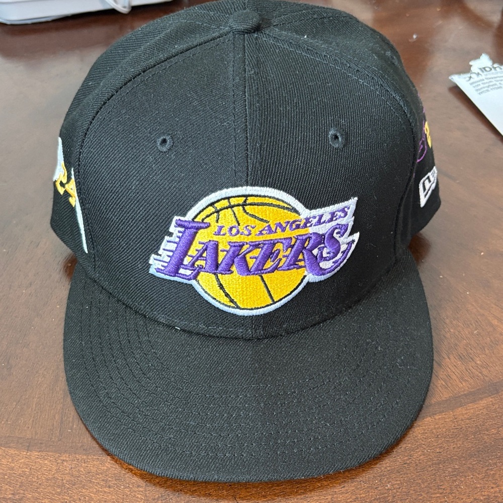 Los Angeles Lakers Black Cap